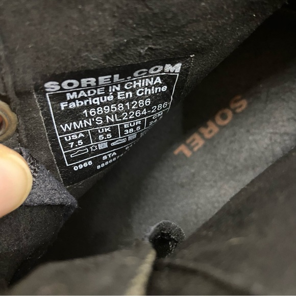 Sorel Tan Leather and Gray Lace-Up Wedge Ankle Boots Women’s Size 7.5 - Picture 9 of 12